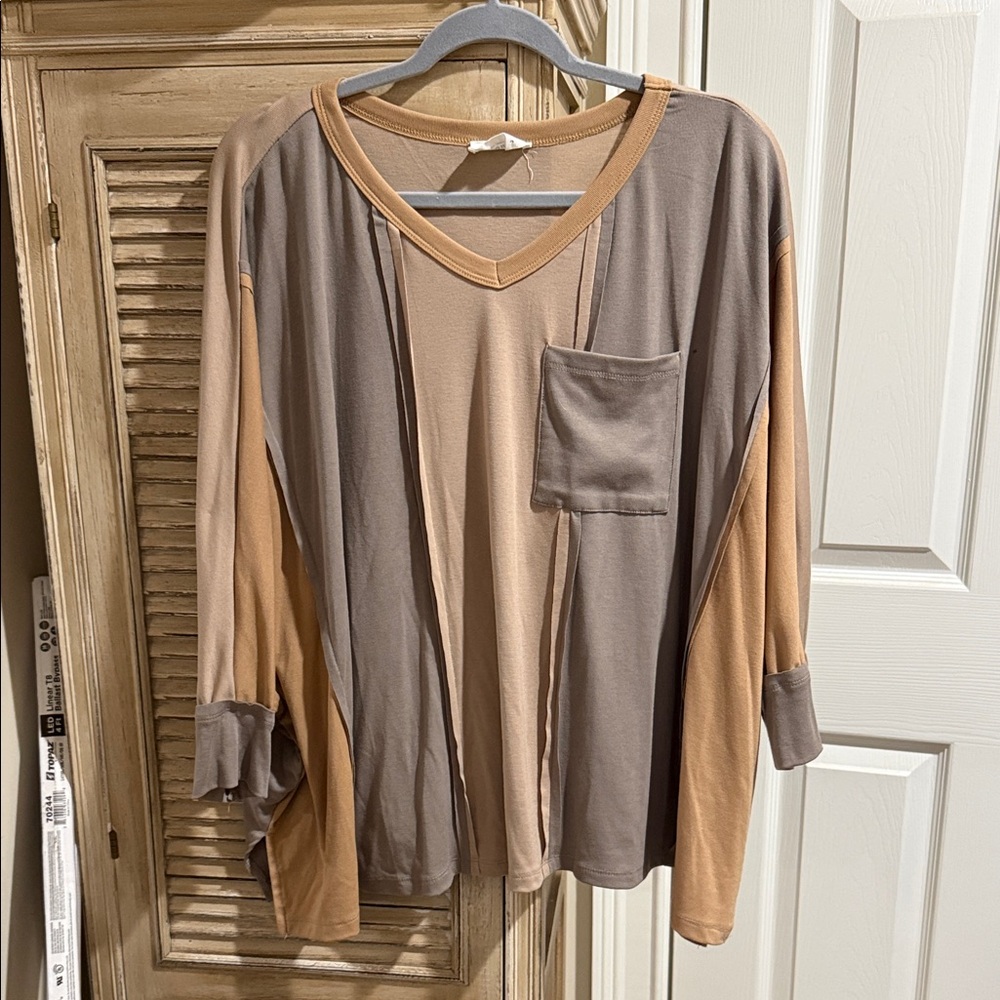 ANDREE BY UNIT Multicolor V-Neck Long Sleeve Top